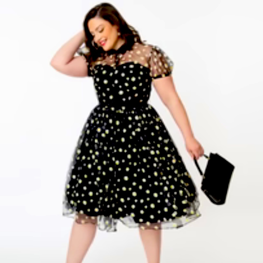 Pretty formal black daisy dress from Unique Vintage NWT